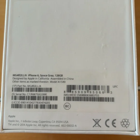 NWT NEW iPhone 6 Space Gray 128gb still in wrapping. - Picture 5 of 5